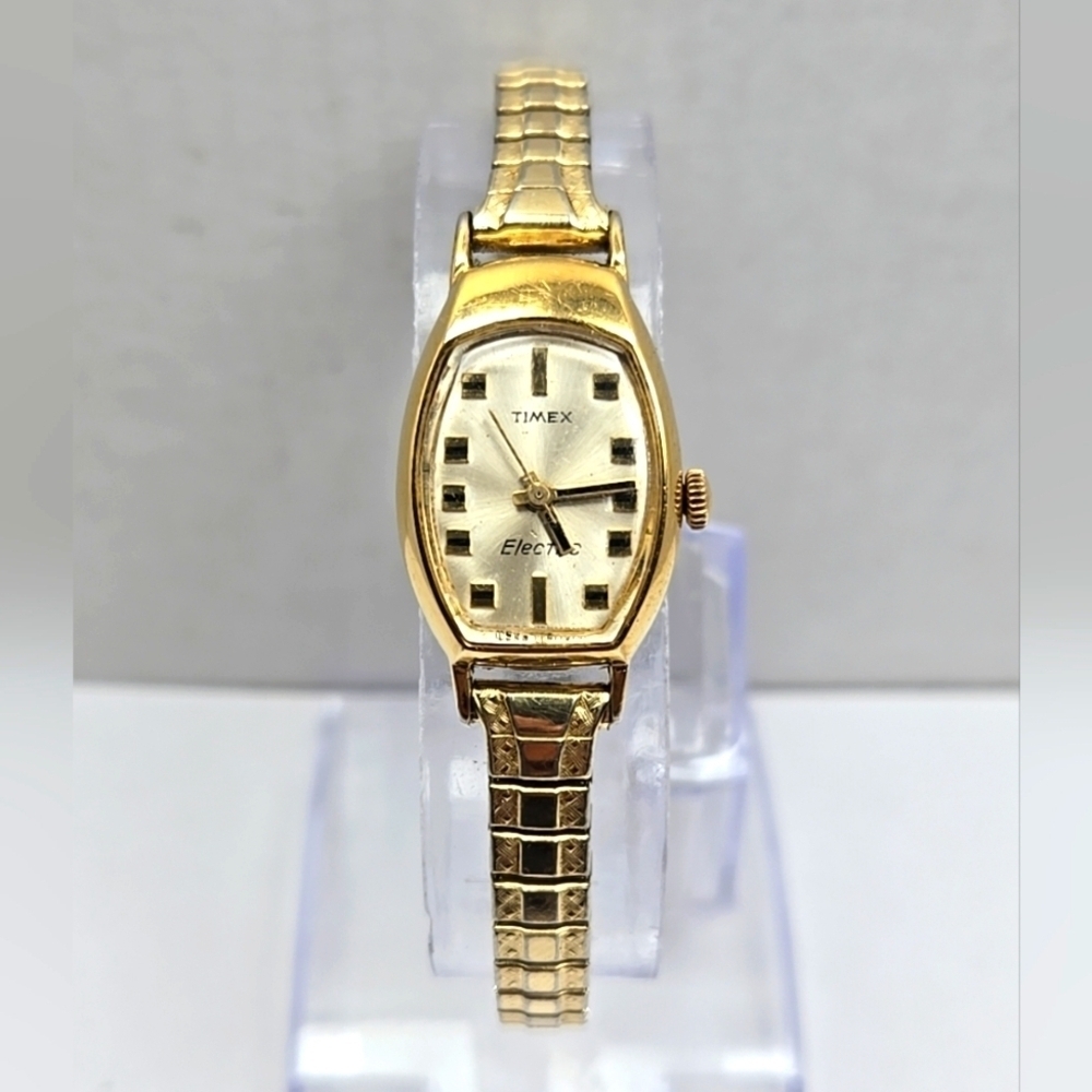 1969 Timex Electric 92241 Ladies Watch 10K Gold Plate New Battery Runs Vintage